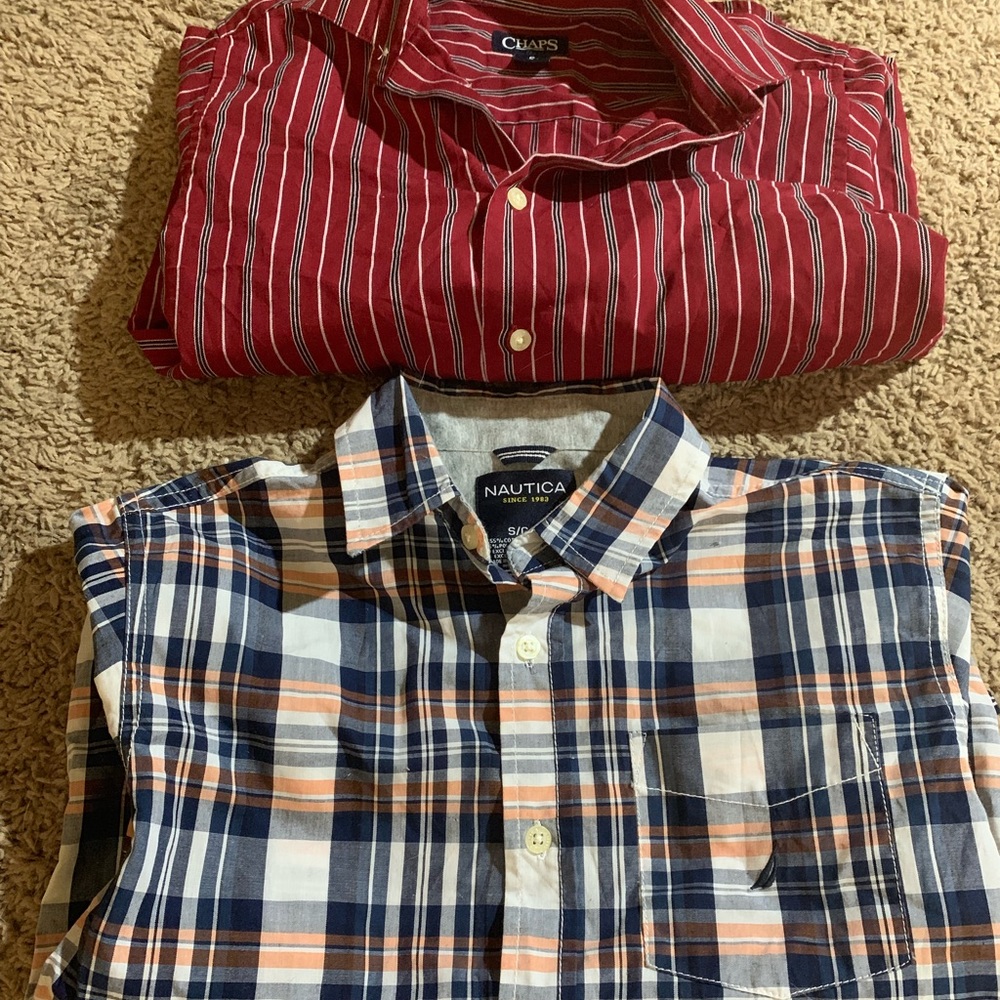 ✨2 button down shirts size 8